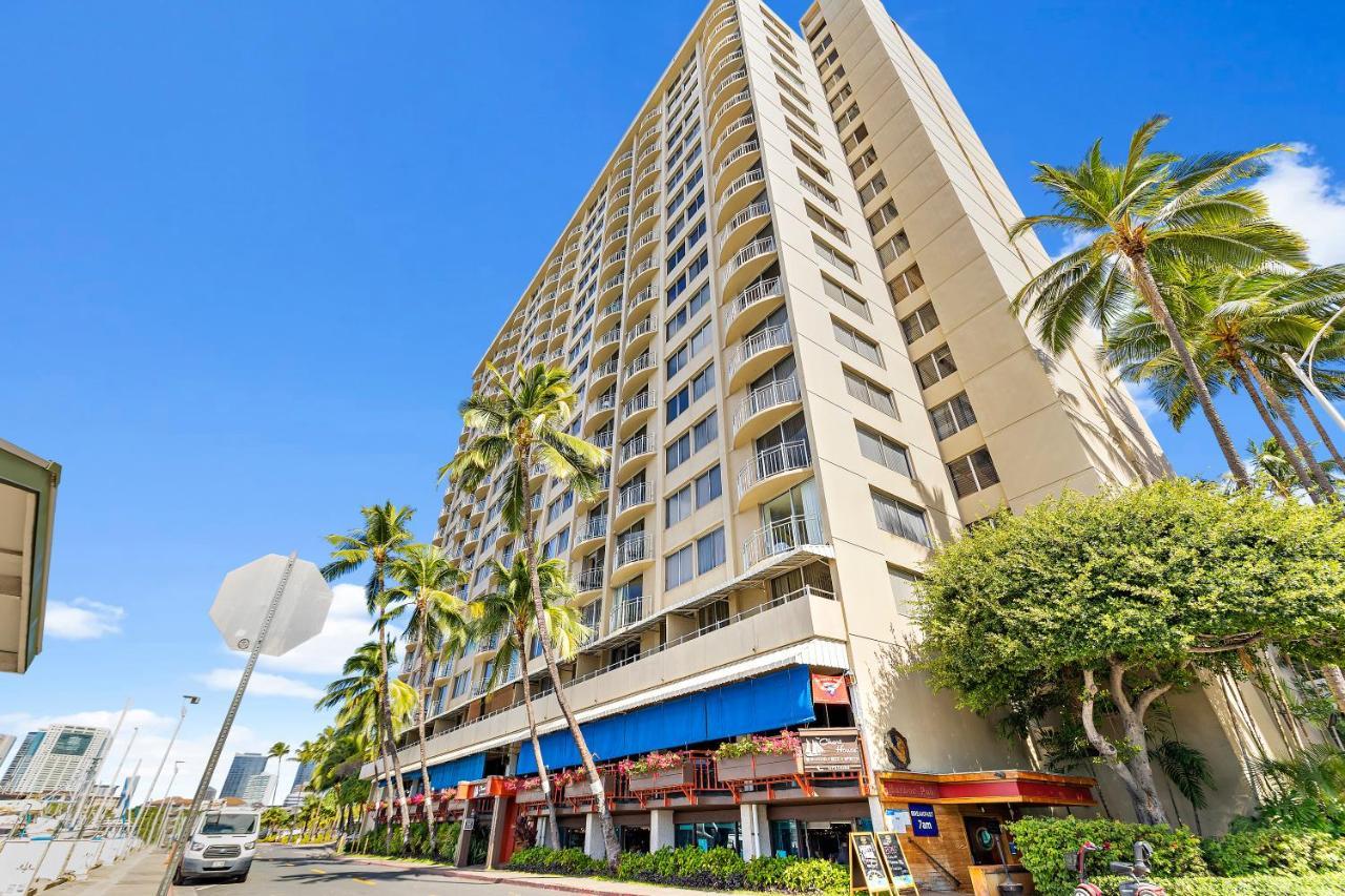 Newly Renovated Ilikai Marina Studio - Near Beach! Honolulu Exterior photo